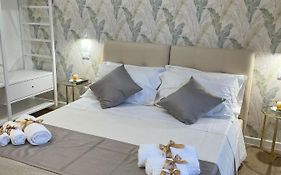 Luna&Sole Oreste Apartments